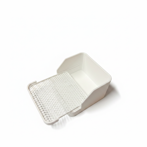 Side view of a 3D-printed aquarium egg trap for egg-scattering fish